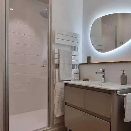 Appartement Au 53, sous le chartil à Reims Extérieur photo
